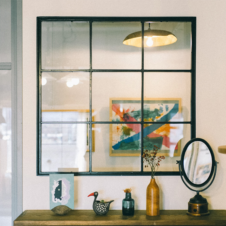 オリジナルのスチール製窓枠